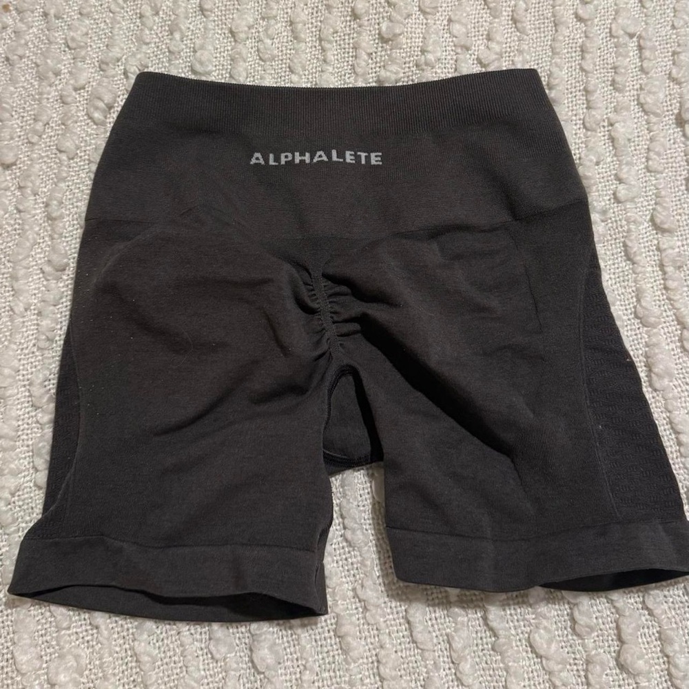 Alphalete Black Women's Seamless Scrunch Bike Shorts